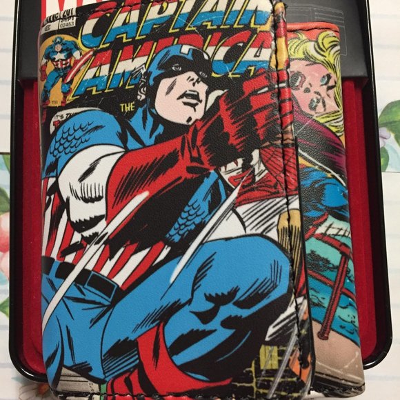 Marvel Other - Marvel Captain America Men's Trifold Wallet